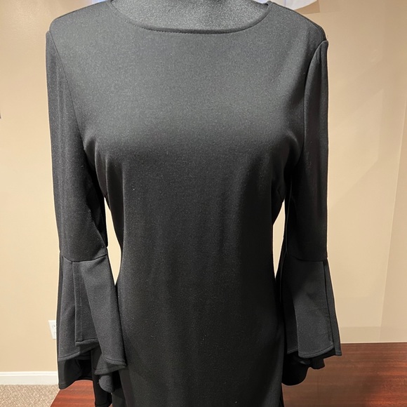 LBD - Picture 2 of 5